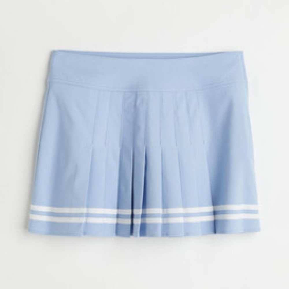 H&M Light Blue PLEATED Anime Tennis Skirt w/Striped Hem Size 6